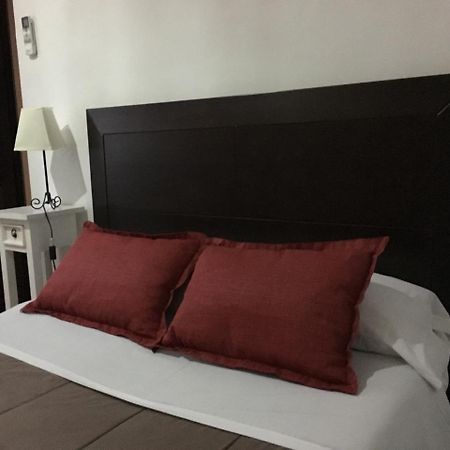 Apartamentos Victoria Bujalance Exterior foto